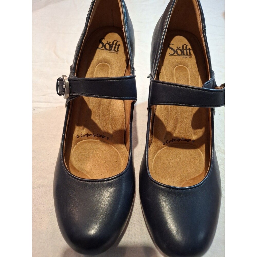 Sofft Leather 3 Inch Dark Blue Pumps In Very Good Cond. Women's size 8.5